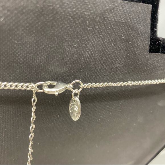 Beautiful necklace floral silver tone rhinestones - Picture 4 of 5